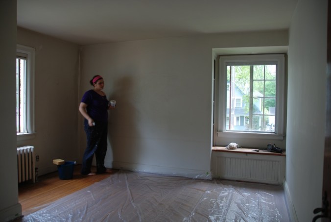 Medium Bedroom Before Painting