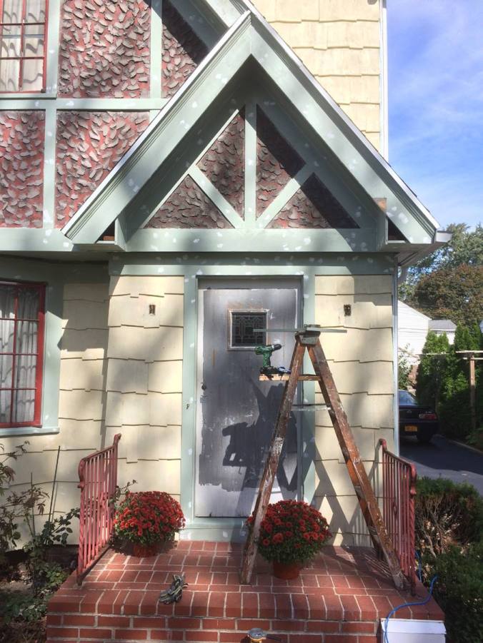 7 Entry gable before millwork restoration_October 2015